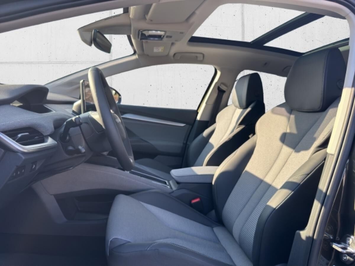 Skoda ENYAQ 60 Loft AHK El. Panodach Navi DigiCock Memory Sitze LED Blendfreies Fernl.