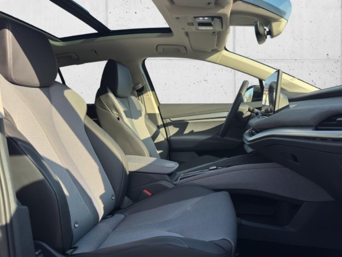 Skoda ENYAQ 60 Loft AHK El. Panodach Navi DigiCock Memory Sitze LED Blendfreies Fernl.