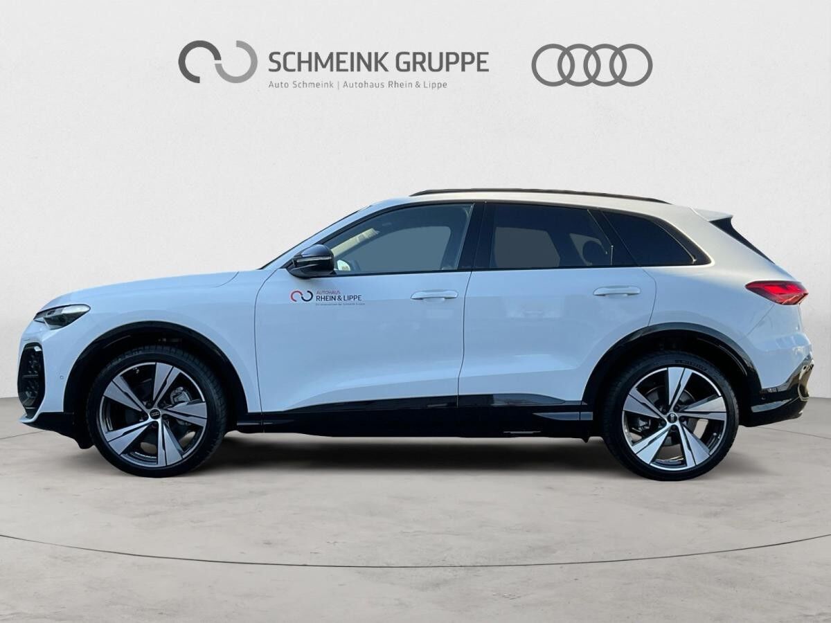 Audi Q5 SUV TDI quattro S-Line Tech Pro HUD AAS