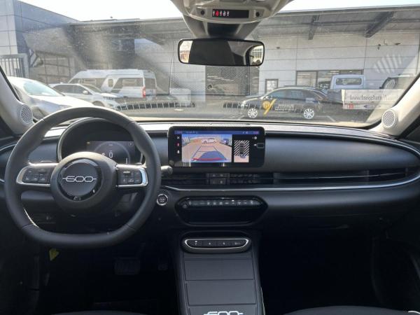 Fiat 600 🌟Business Edition 110PS 🌟 *Kamera/ Ganzjahresreifen/LED/NAVI*