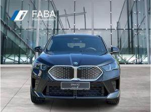 BMW iX2 eDrive20 M Sportpaket HK HiFi DAB LED RFK