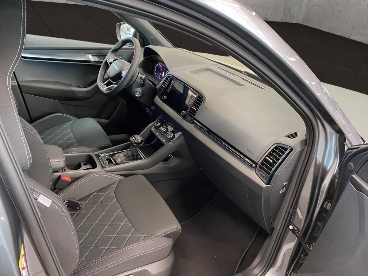 Skoda Karoq Sportline 1,5 TSI 110 kW 7-Gang-DSG ❗️ vorbestellt für Januar 2026❗️