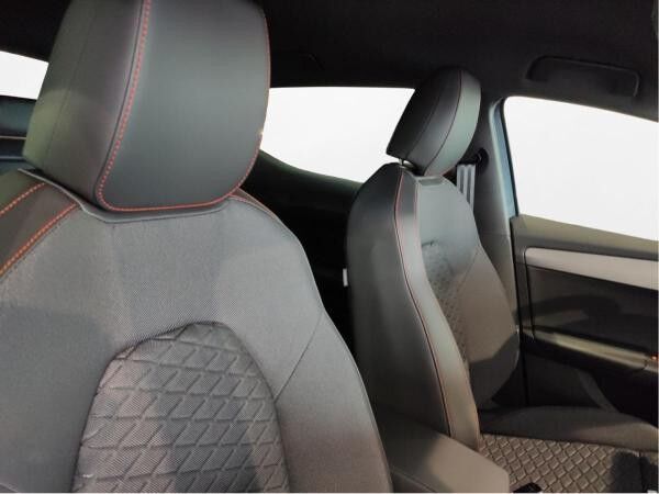 Seat Leon 1.5 eTSI DSG FR Beats Kessy Smart Ambient Light