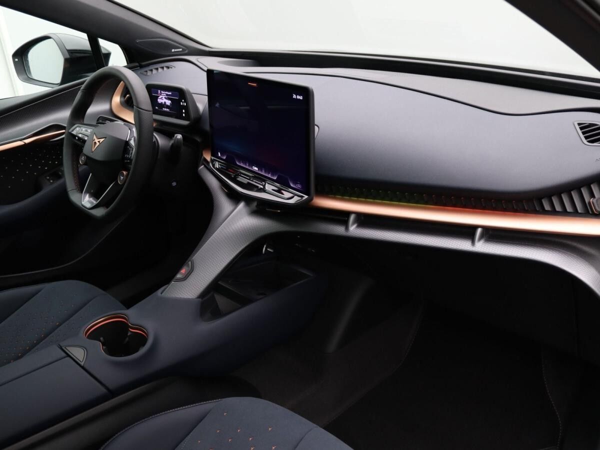 Cupra Tavascan VZ 4Drive / Matrix, Pano, Navi, 360°