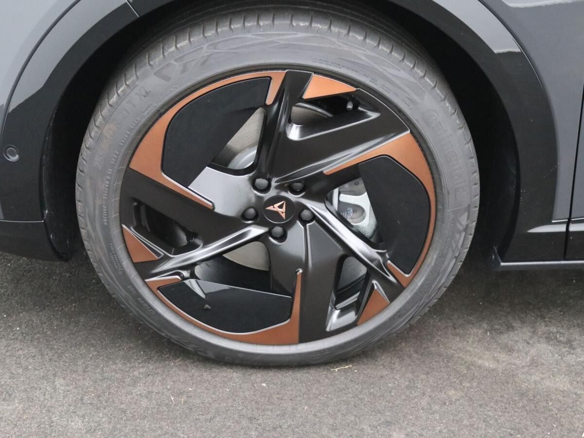 Cupra Tavascan VZ 4Drive / Matrix, Pano, Navi, 360°