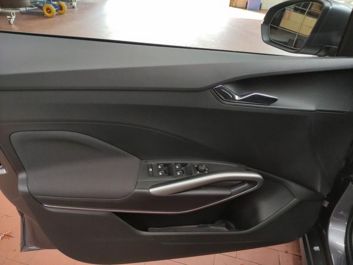 Skoda Fabia Tour 1.0 MPI RFK DAB LED PDC