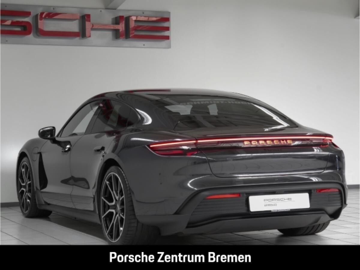 Porsche Taycan Pano Memory Sitze Bose LED ACC El. Heckklappe