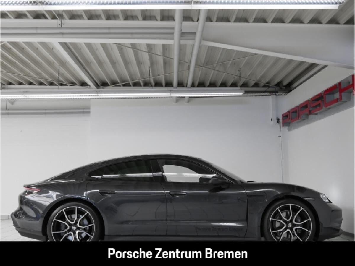 Porsche Taycan Pano Memory Sitze Bose LED ACC El. Heckklappe