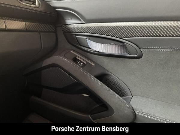 Porsche Cayman 718 GT4 RS