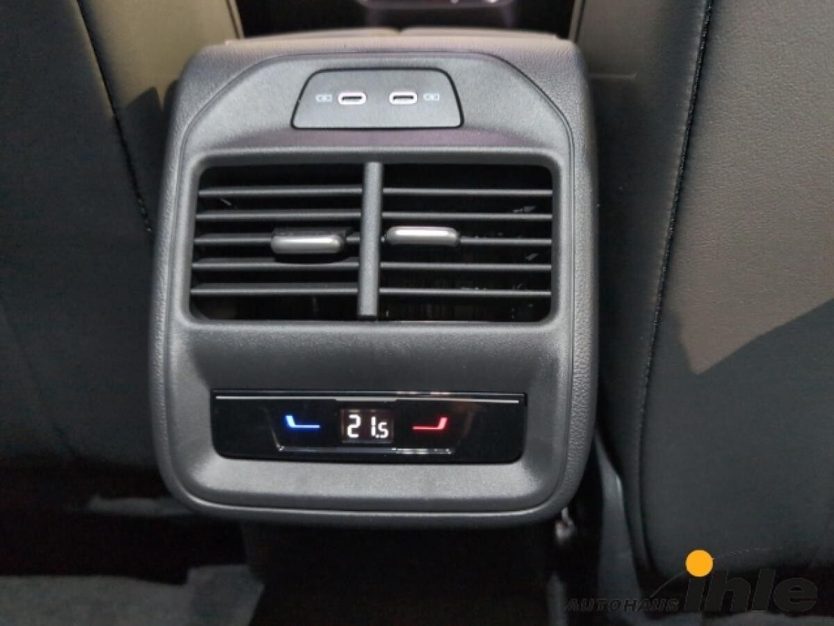 Volkswagen Passat Variant 2,0 TDI DSG Business AHK+SITZKLIMA