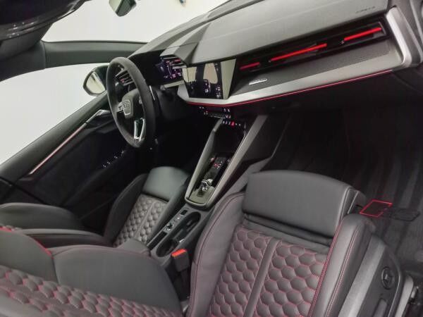 Audi RS3 Sportback 5JGar App 360° 3xClima HUD Design+ Spiegel+