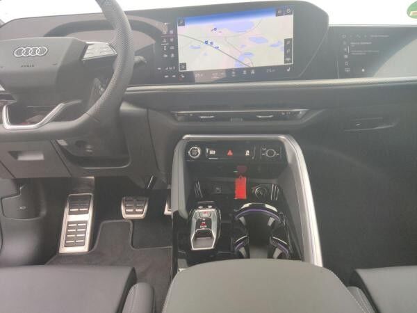 Audi Q5 SUV TDI *NEUES MODELL* S-Line TechPRO LuftFed