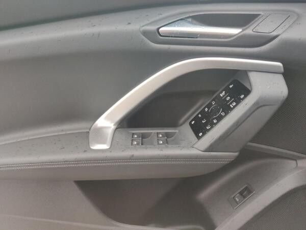 Audi Q5 SUV TDI *NEUES MODELL* S-Line TechPRO LuftFed