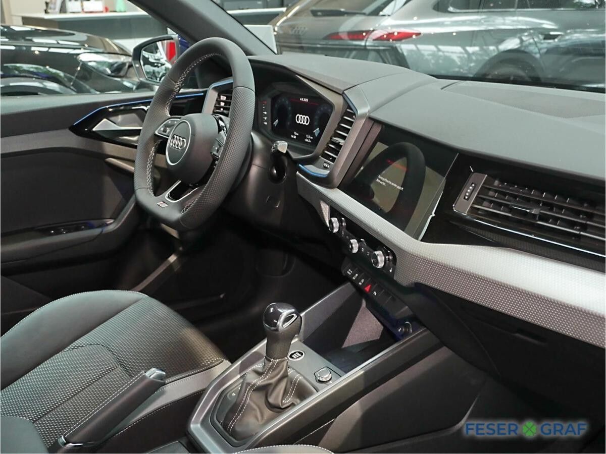 Audi A1 Sportback 30 TFSI S line Navi Sitzh. PDC RüKa