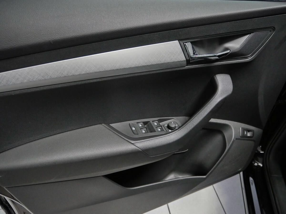 Skoda Karoq 1.5 TSI Elegance Kamera*SmartLink+*LED*GRA