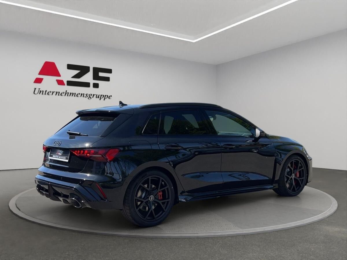 Audi RS3 Sportback S tronic+280 KM/H+MASSAGE Audi RS3 Sportback S tronic+280 KM/H+MASSAGE