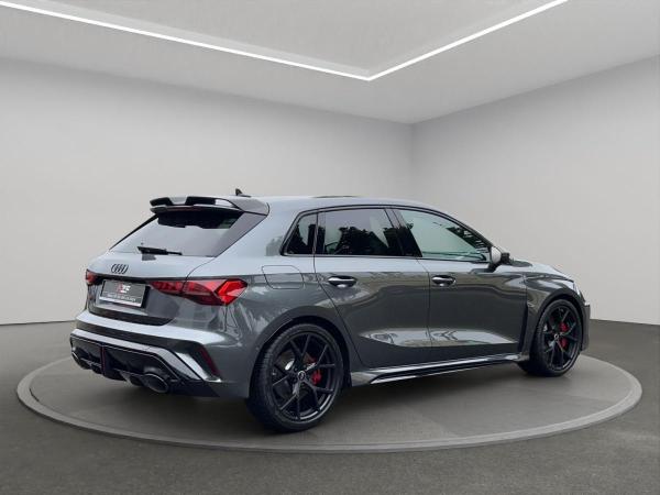 Audi RS3 Sportback S tronic+280km/h+PANO+MATRIX