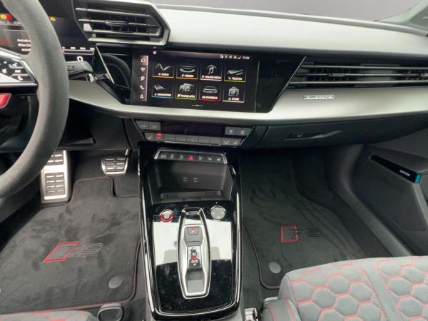 Audi RS3 Sportback S tronic+280km/h+PANO+MATRIX