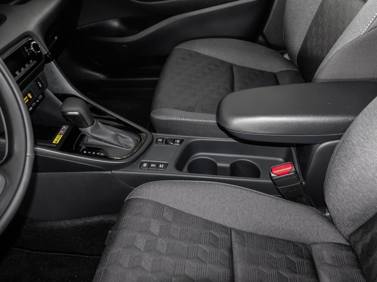 Toyota Yaris Hybrid Teamplayer +div.Farben+sofort *1,99%