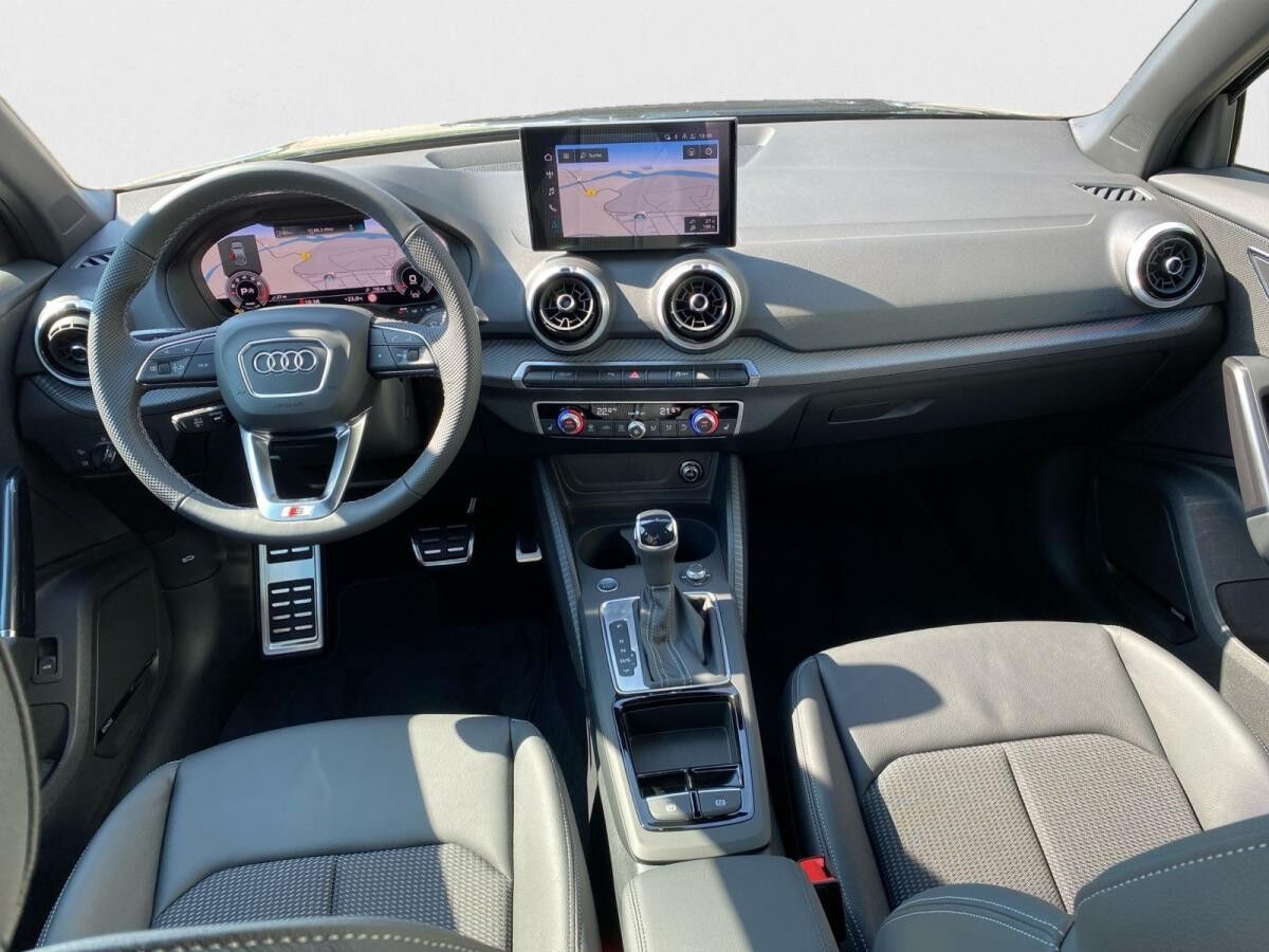 Audi Q2 35 TFSI S tronic 2x S line AHK Sonos Matrix