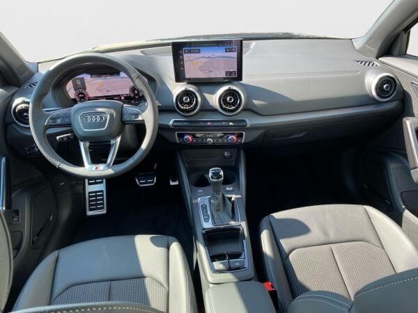 Audi Q2 35 TFSI S tronic 2x S line AHK Sonos Matrix