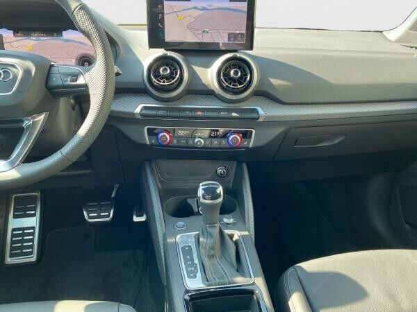 Audi Q2 35 TFSI S tronic 2x S line AHK Sonos Matrix