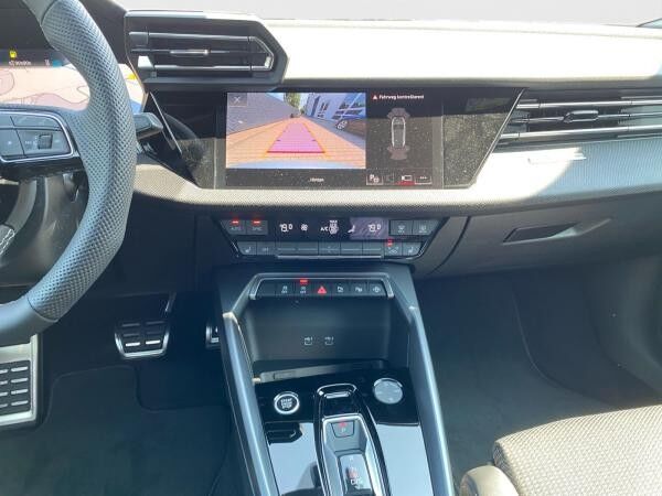 Audi A3 allstreet 35 TDI S line AHK Business Matrix