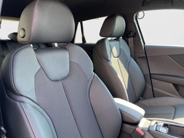 Audi Q2 35 TFSI S tronic 2x S line AHK Sonos Matrix