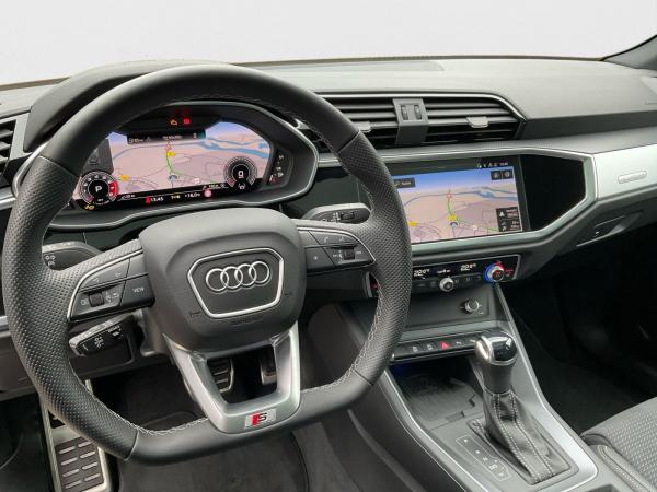 Audi Q3 S line 40 TFSI 2x S line quattro Matrix Pano