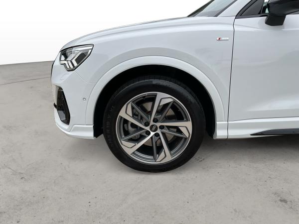 Audi Q3 S line 40 TFSI 2x S line quattro Matrix Pano