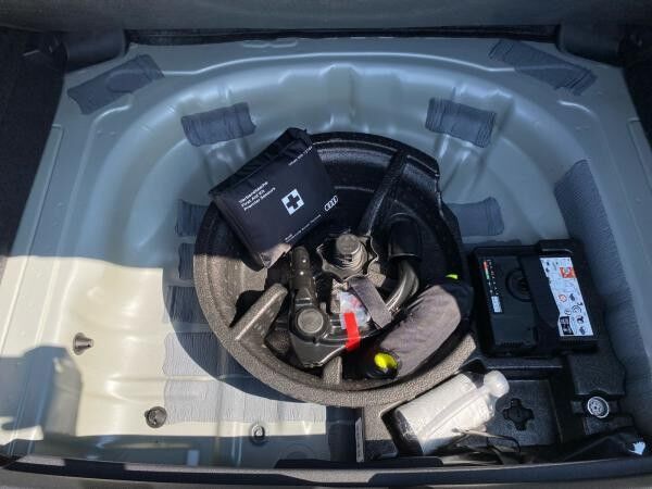 Audi A3 allstreet 35 TDI S line AHK Business Matrix