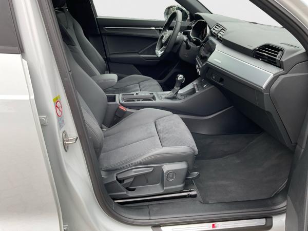 Audi Q3 S line 40 TFSI 2x S line quattro Matrix Pano