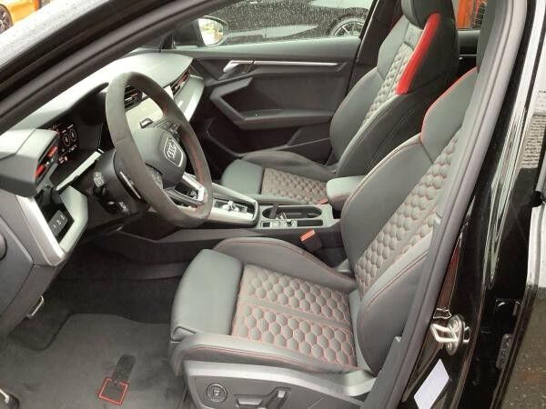 Audi RS3 Sportback q. S-Tronic | MATRIX LED, RFK, HUD, PANO, B&O, MASSAGE, MEMORY