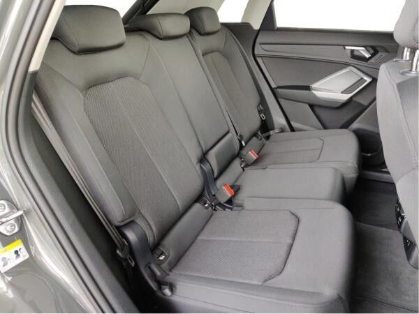 Audi Q3 SUV 35 TFSI S tronic S line, ACC, AHK, Kamera
