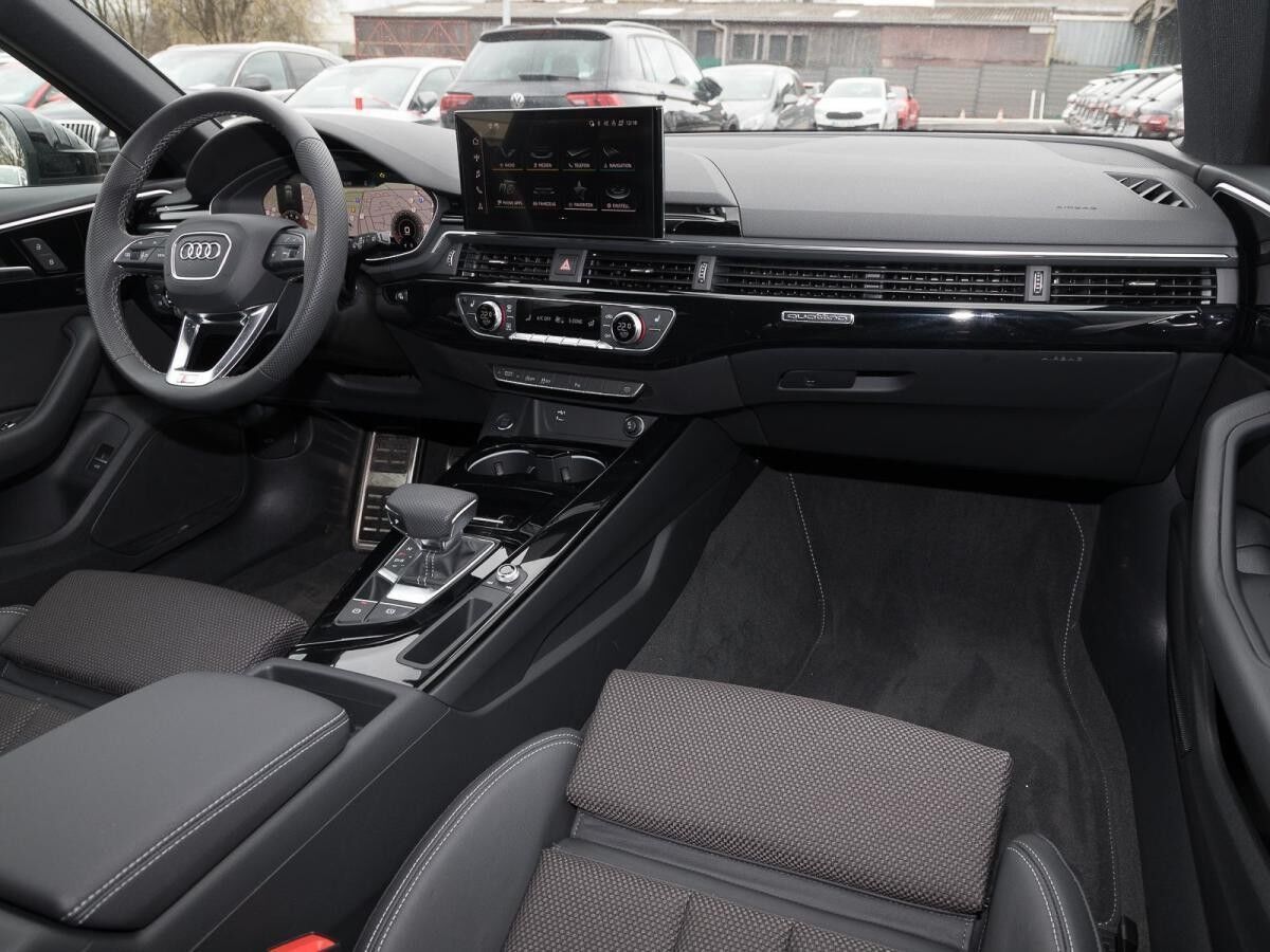 Audi A4 Avant 40 TFSI Q - 2 x S LINE