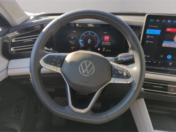 Volkswagen Tiguan Elegance 2.0 TDI DSG AHK,PANORAMA,STD-HZG
