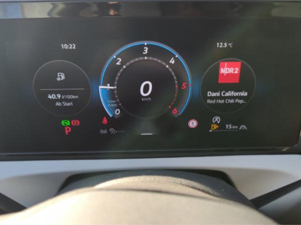 Volkswagen Tiguan Elegance 2.0 TDI DSG AHK,PANORAMA,STD-HZG