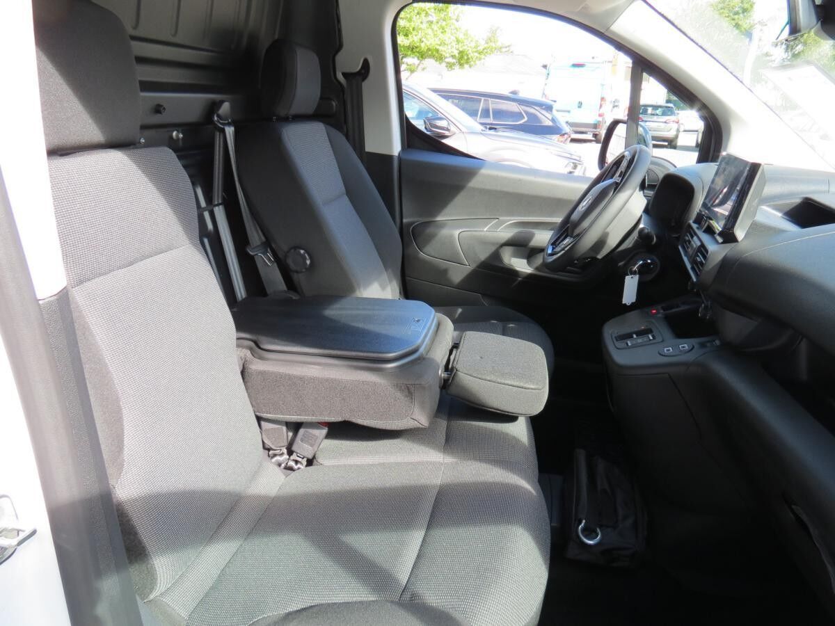 Opel Combo ELEKTRO, SOFORT VERFÜGBAR, Cargo Long Range, Drive-Paket, 10" Display,  Dynamik Surrend View