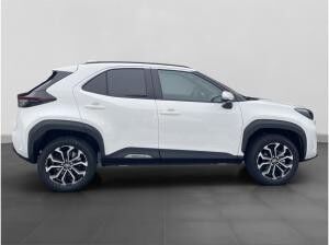 Toyota Yaris Cross 1,5 Hybrid 130PS 4x2 Teamplayer Winter-Paket**Verschiedene Farben vorrätig**