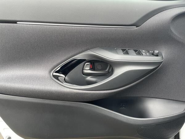 Toyota Yaris Cross 1,5 Hybrid 130PS 4x2 Teamplayer Winter-Paket**Verschiedene Farben vorrätig**
