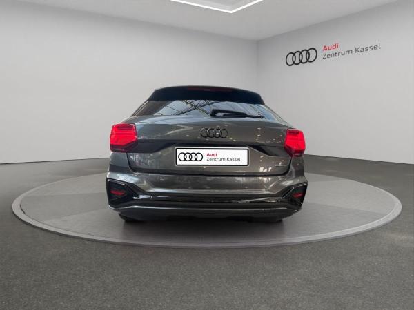 Audi Q2 S line 35 TDI qu. Matrix AHK Navi Teilleder