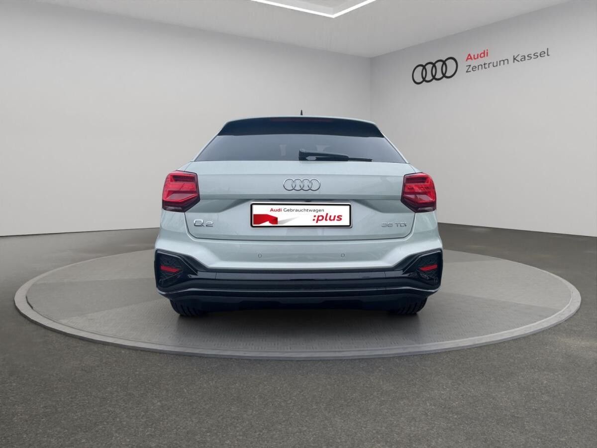 Audi Q2 35 TDI S line Matrix Navi AHK Kamera