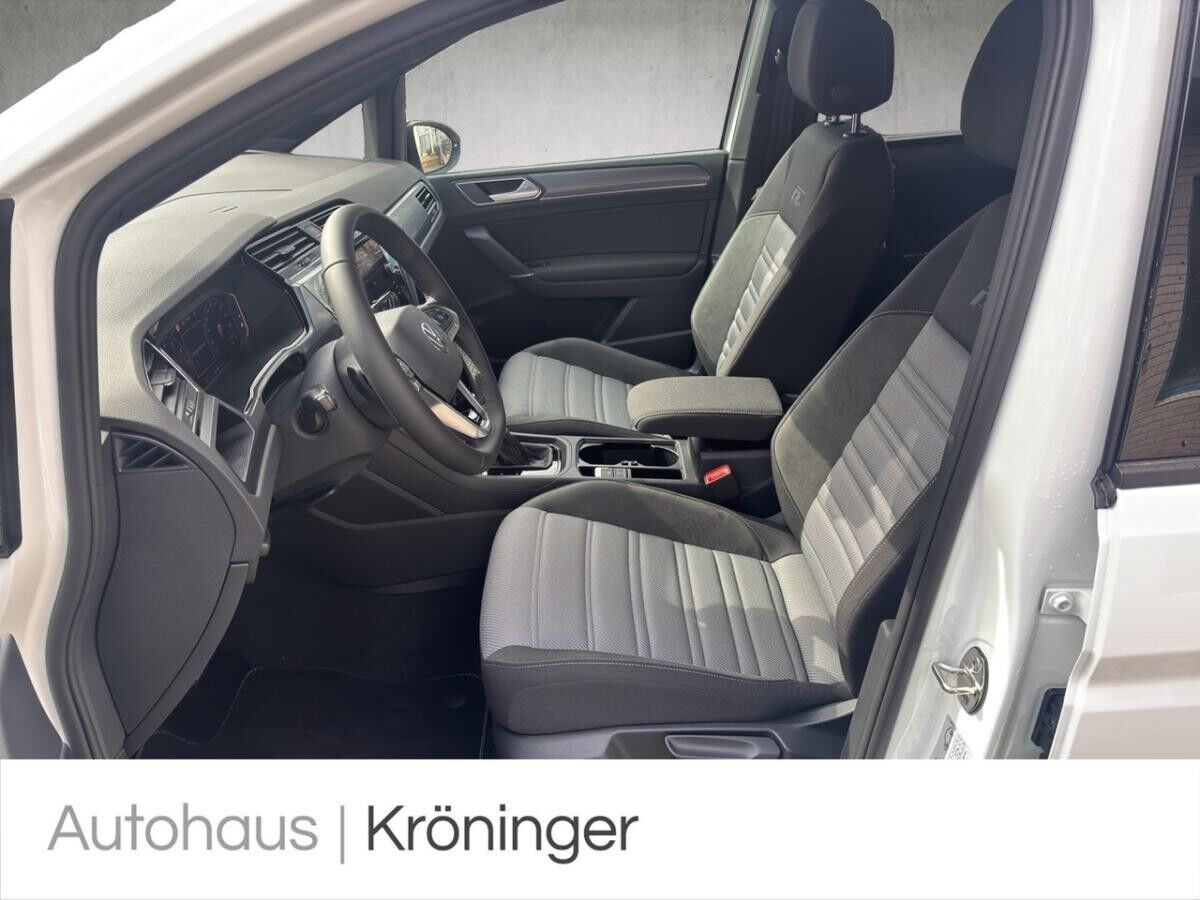 Volkswagen Touran Highline 1.5 TSI R-Line DSG AHK Navi