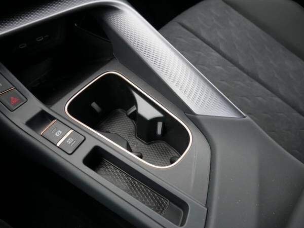 Cupra Terramar VZ 2.0 TSI 4Drive - PANO MATRIX-LED 360° *SN220*