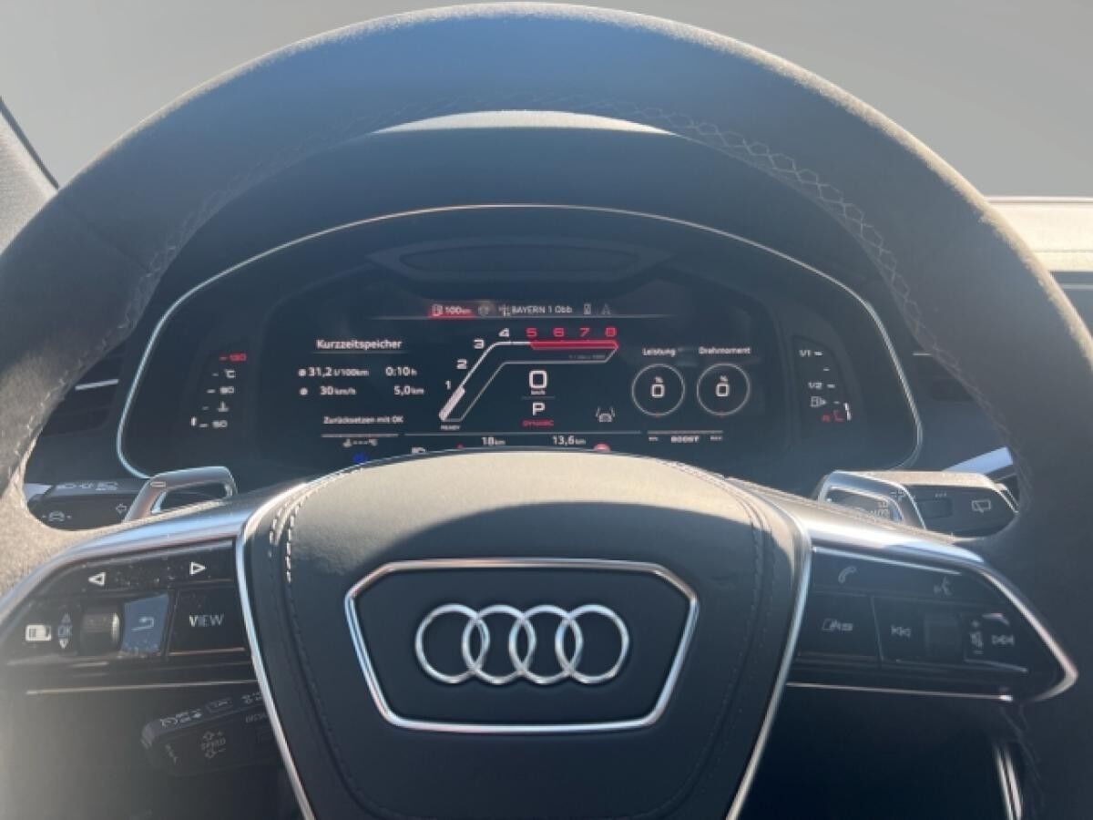 Audi RS6 Avant qu TFSI performance (630 PS) tiptronic