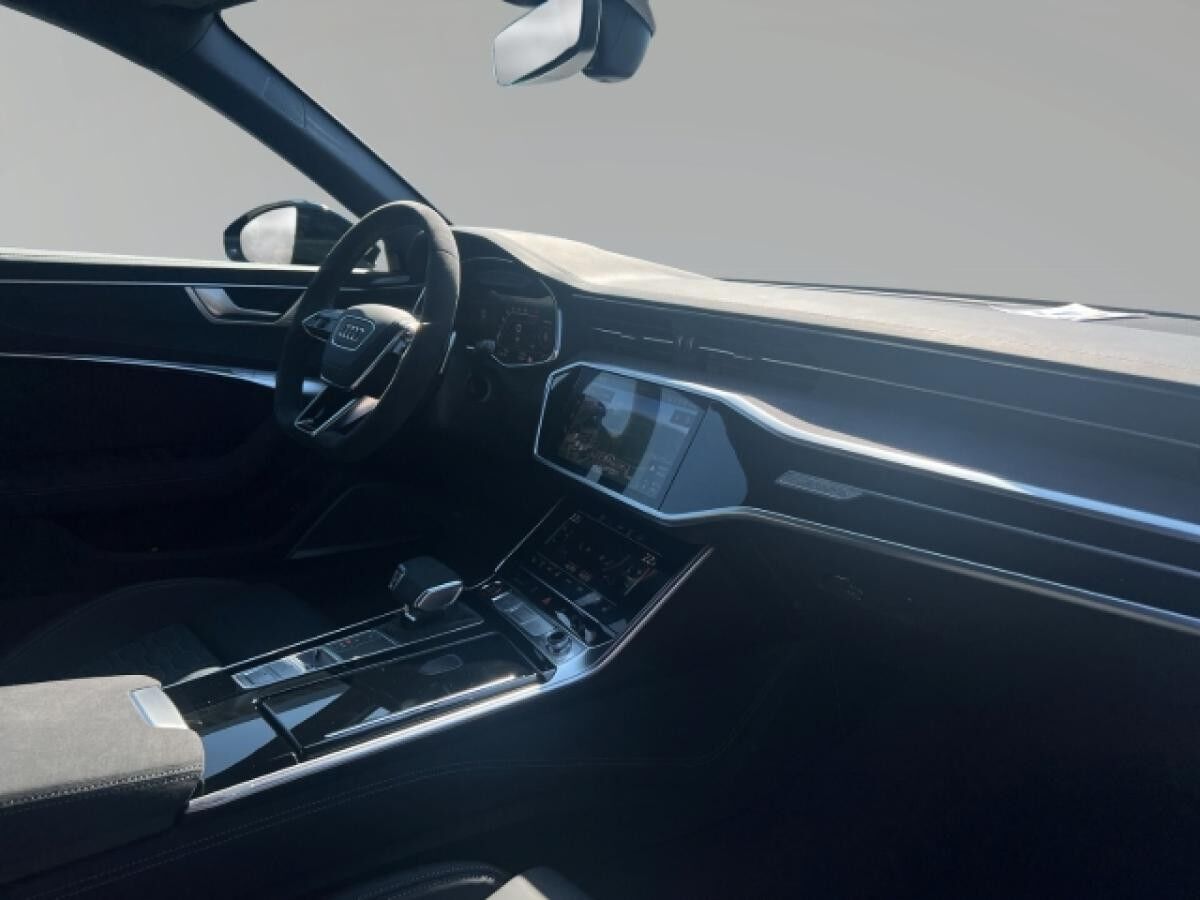 Audi RS6 Avant qu TFSI performance (630 PS) tiptronic