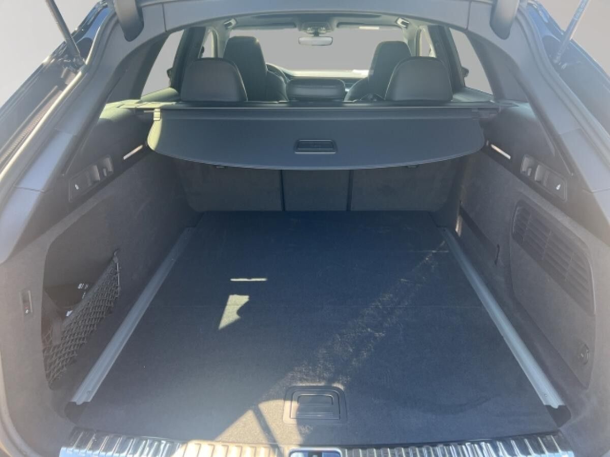 Audi RS6 Avant qu TFSI performance (630 PS) tiptronic