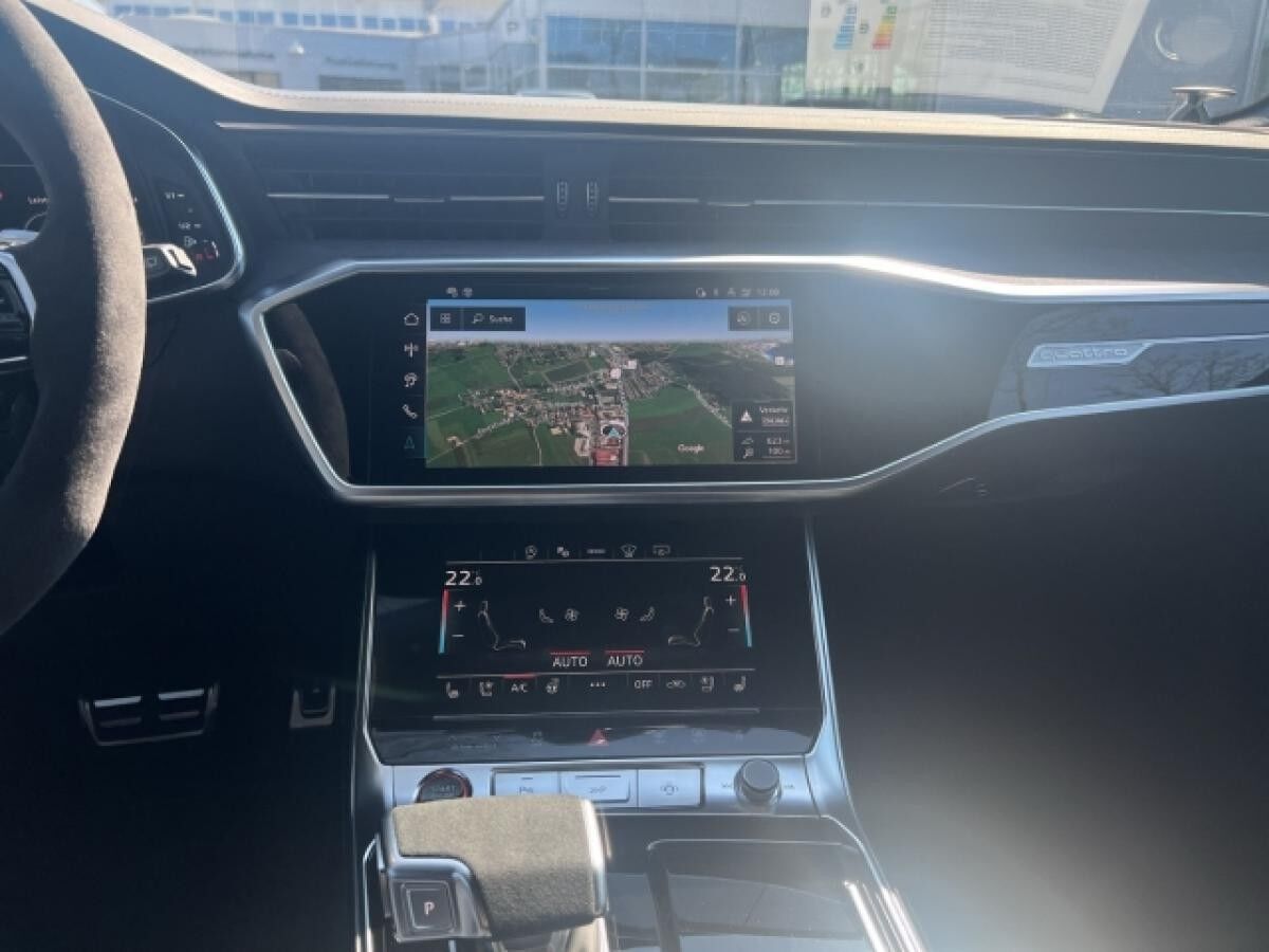 Audi RS6 Avant qu TFSI performance (630 PS) tiptronic