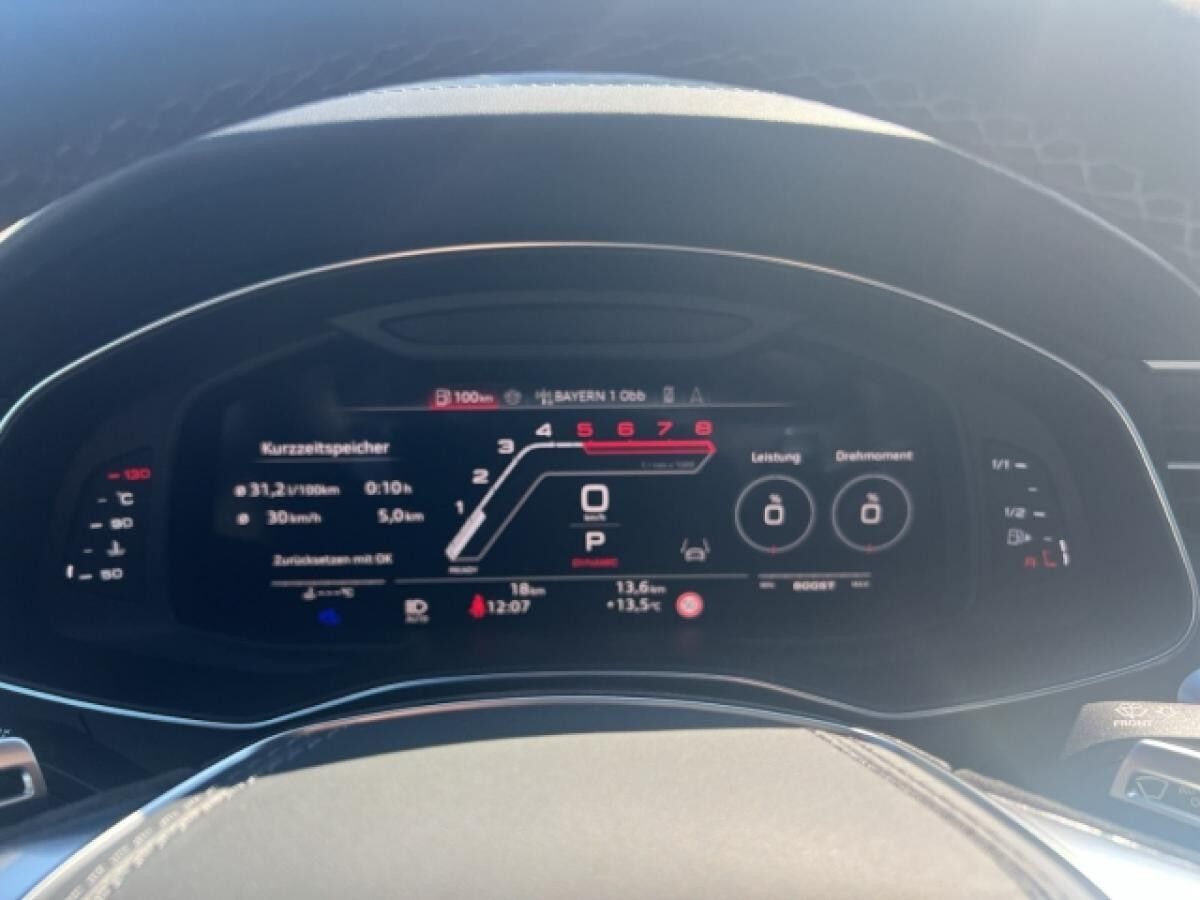 Audi RS6 Avant qu TFSI performance (630 PS) tiptronic