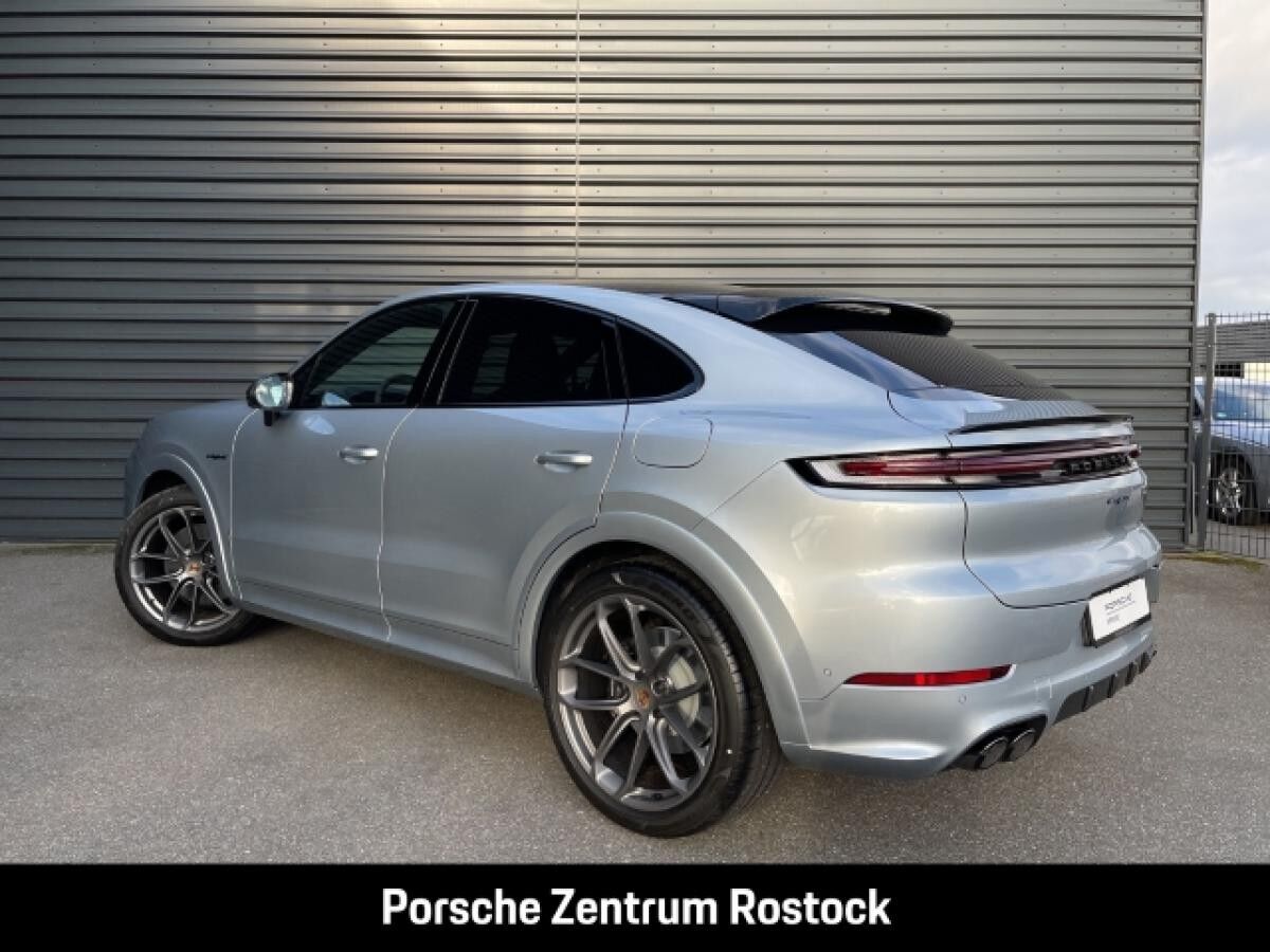 Porsche Cayenne E-Hybrid Coupe